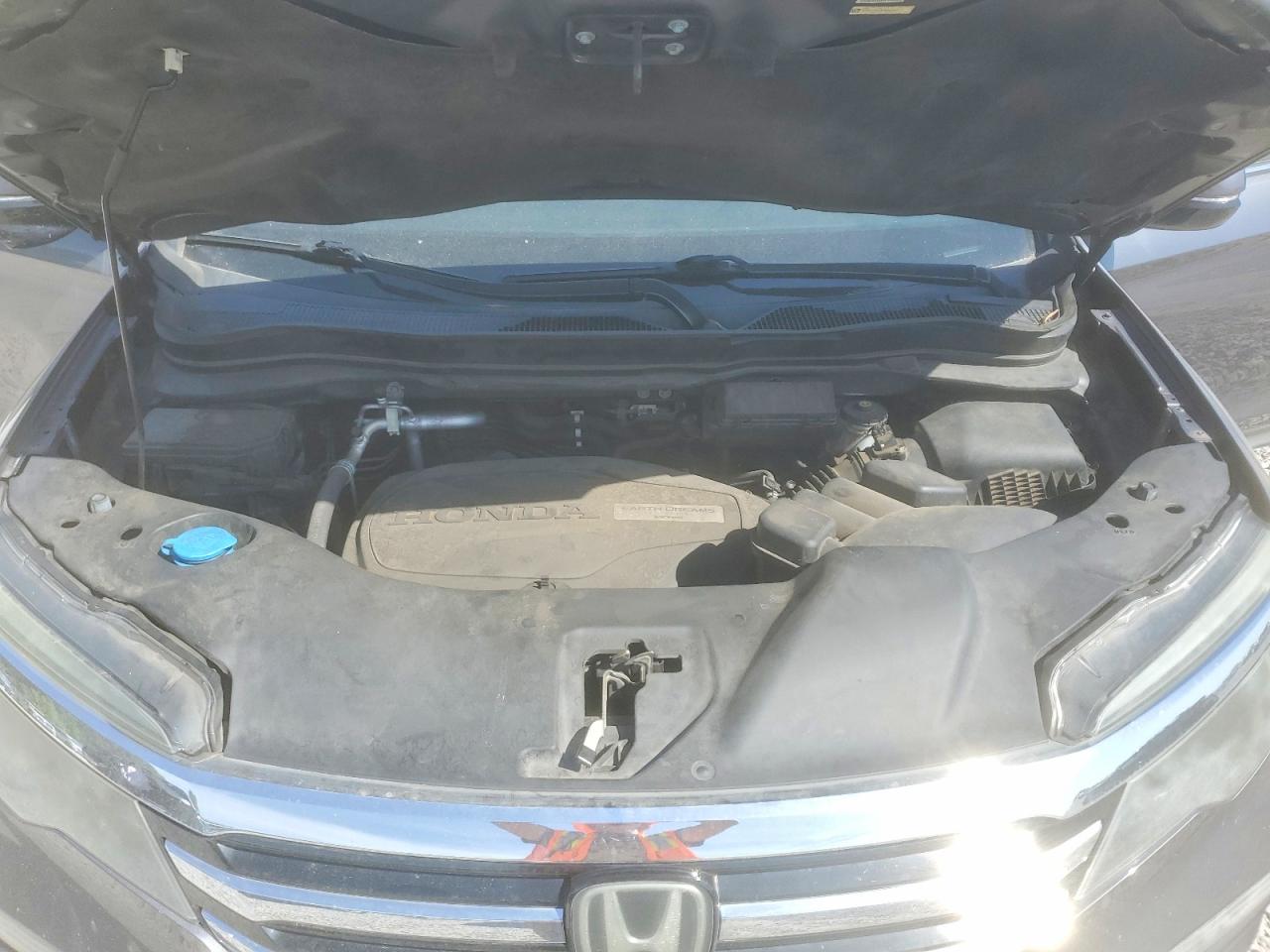 2016 HONDA PILOT TOURING photo 23