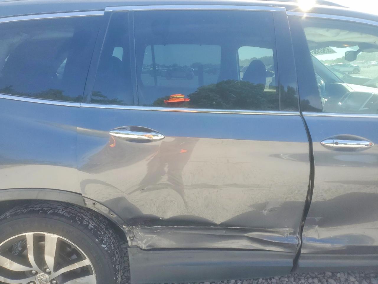 2016 HONDA PILOT TOURING photo 21