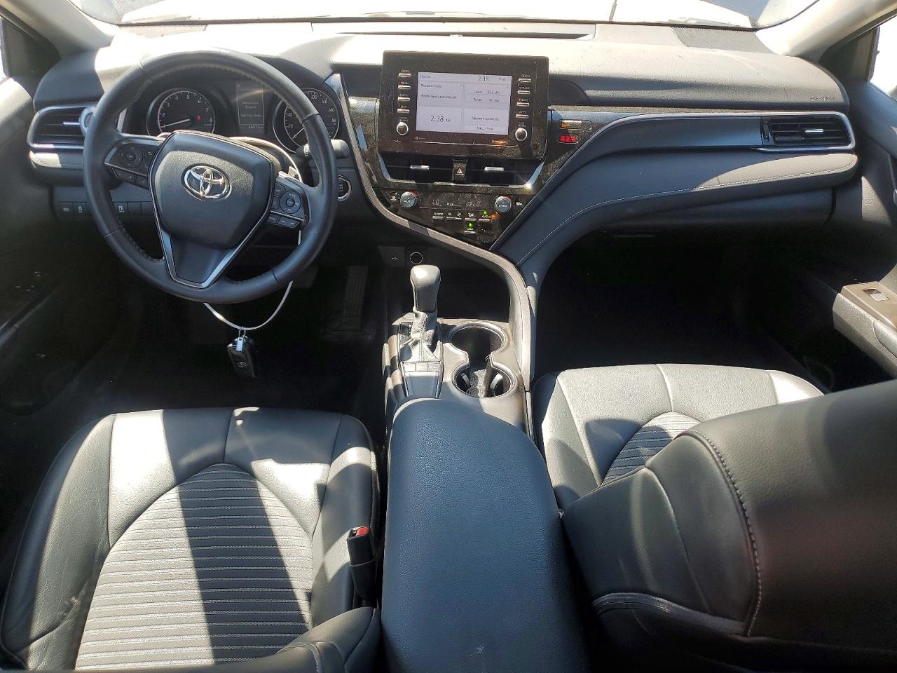 2024 TOYOTA CAMRY photo 22