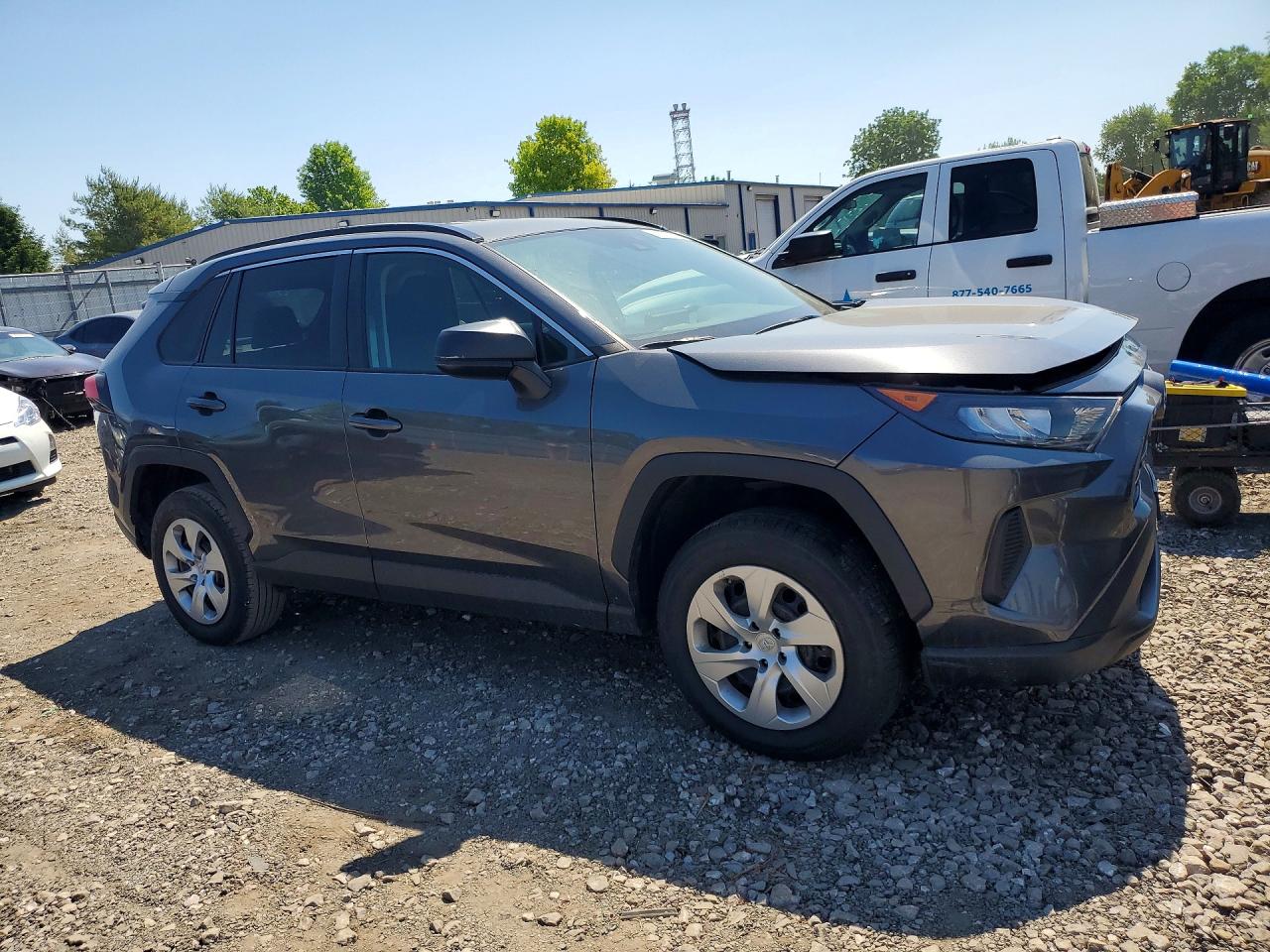 2021 TOYOTA RAV4 LE photo 7