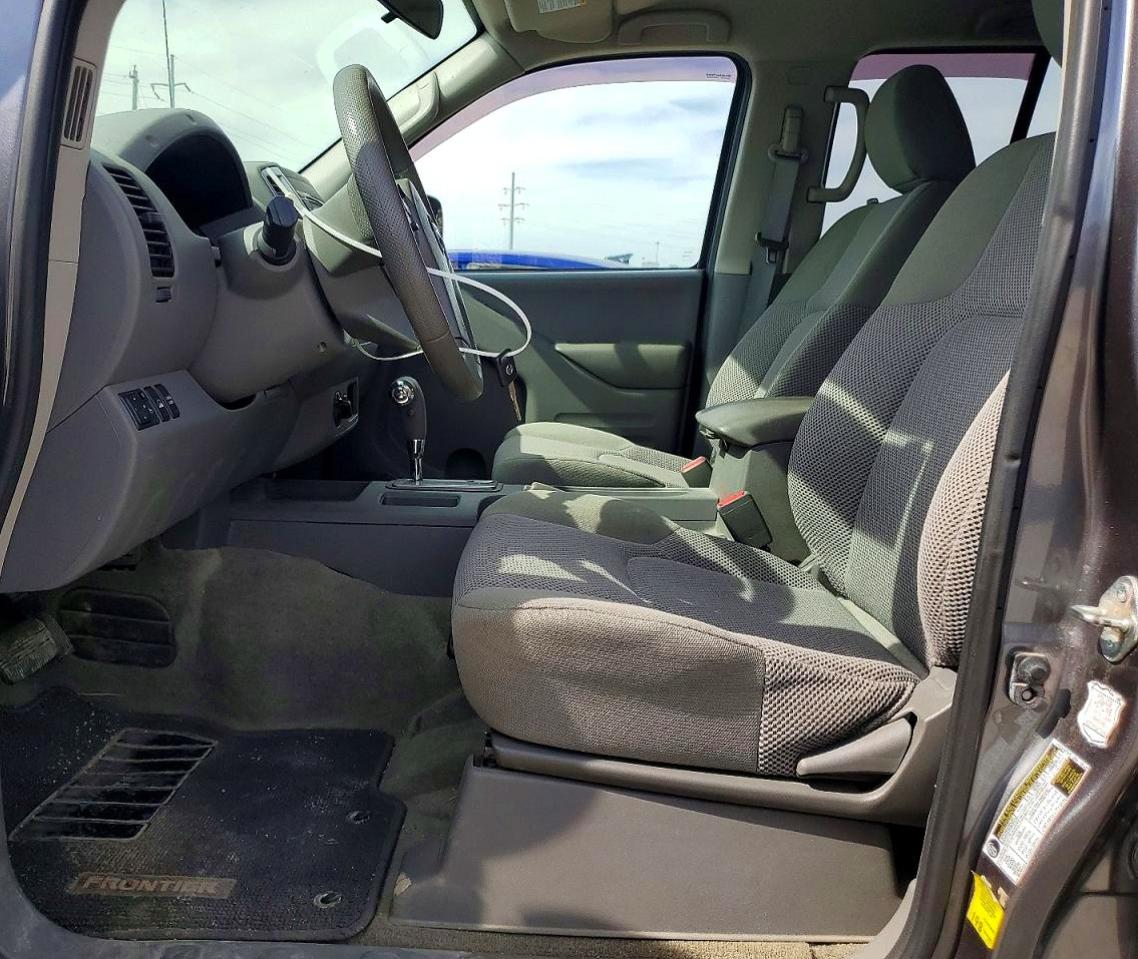 2018 NISSAN FRONTIER SV photo 13