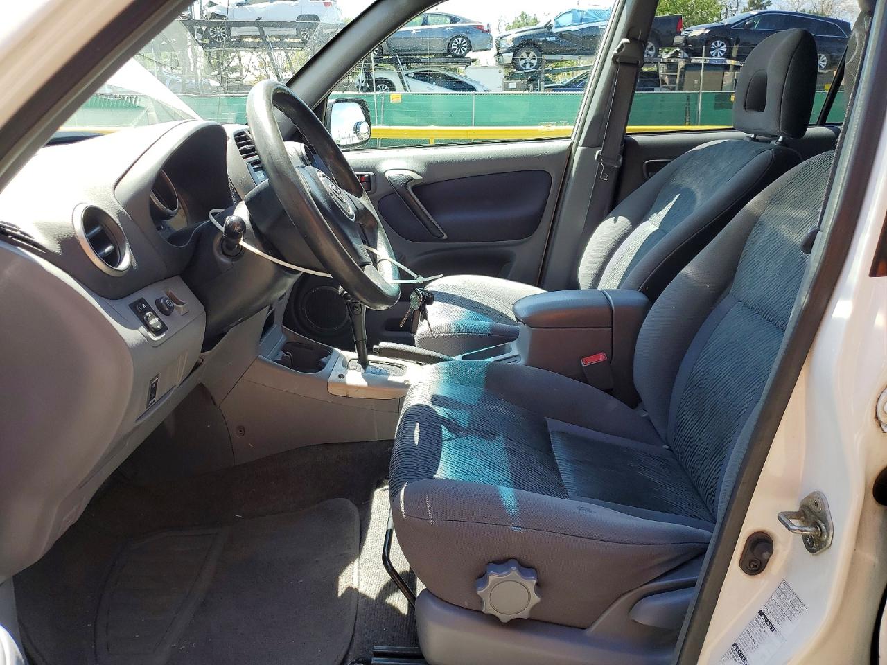 2002 TOYOTA RAV4 BASE photo 19