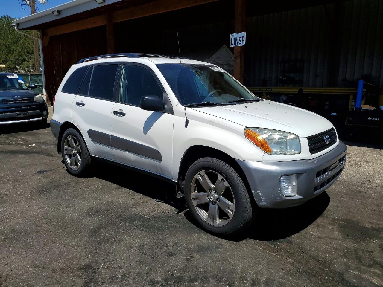 2002 TOYOTA RAV4 BASE photo 10