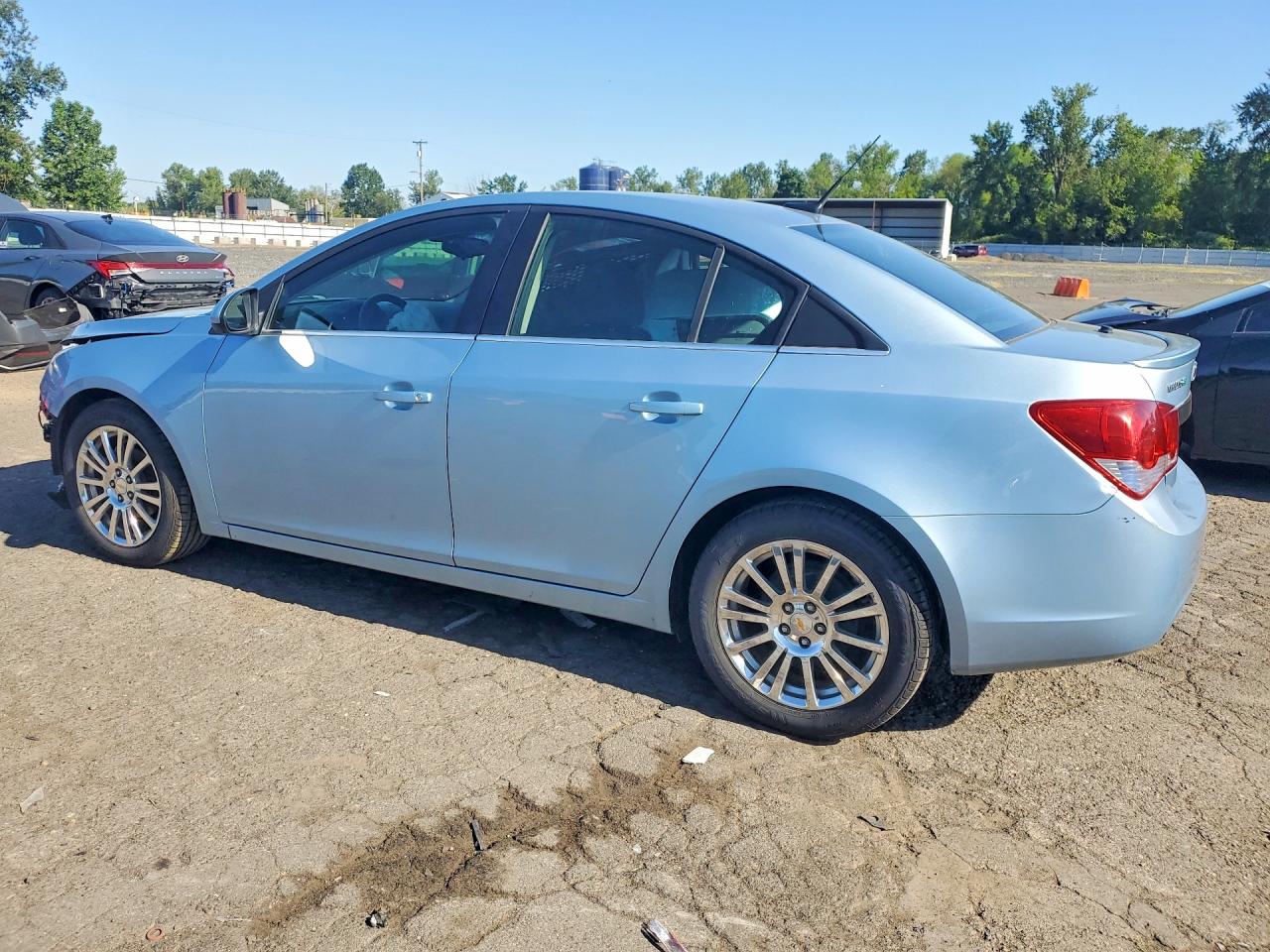 2011 CHEVROLET CRUZE ECO photo 4