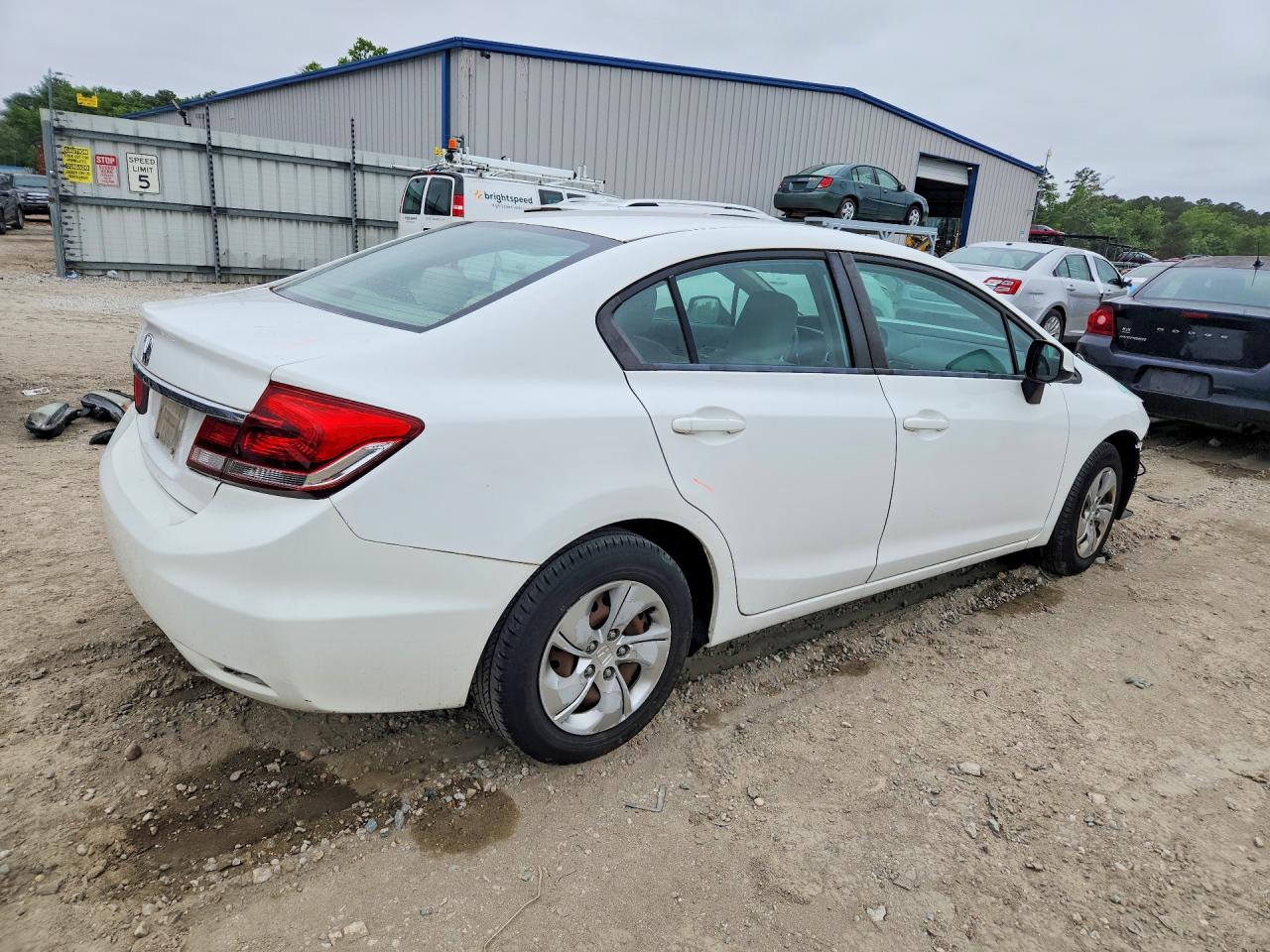 2013 HONDA CIVIC LX photo 5