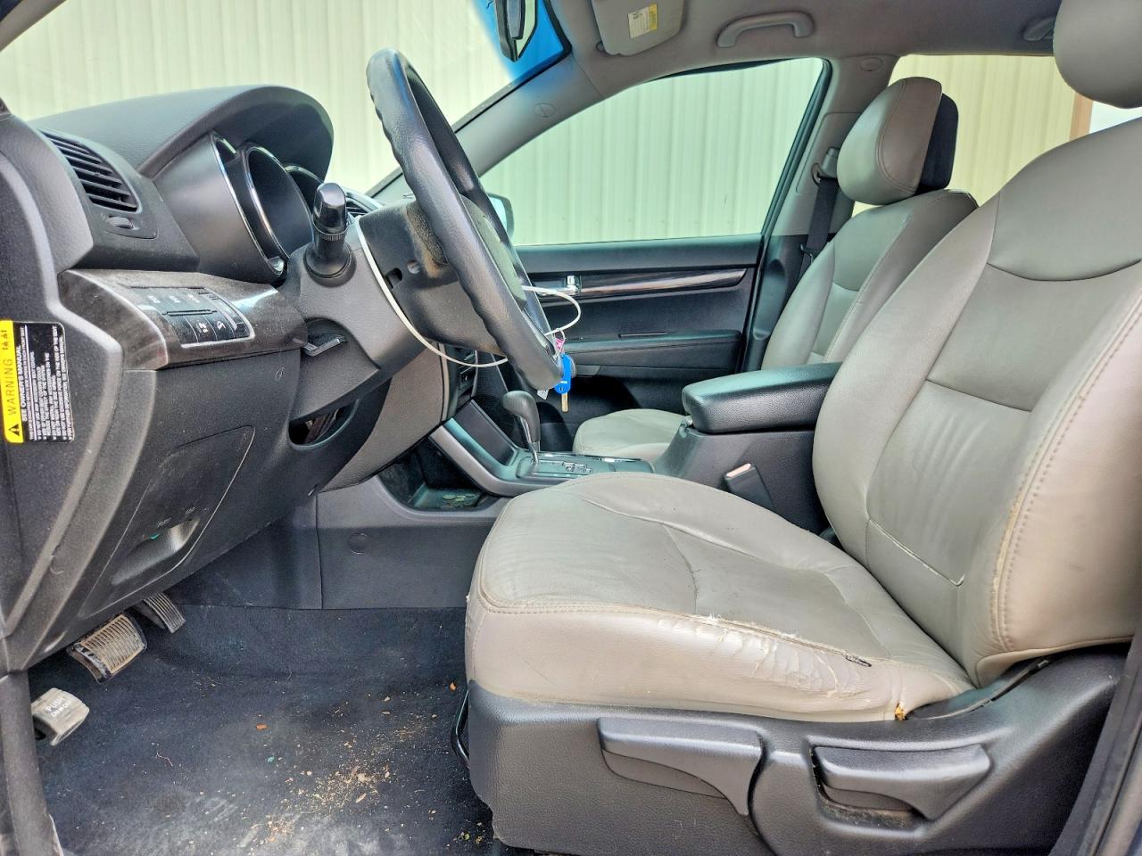 2012 KIA SORENTO LX photo 13