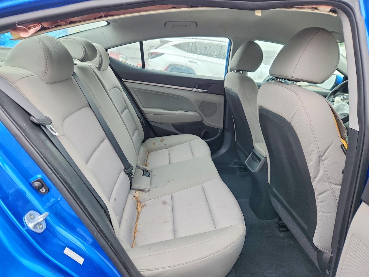 2017 HYUNDAI ELANTRA SE photo 28