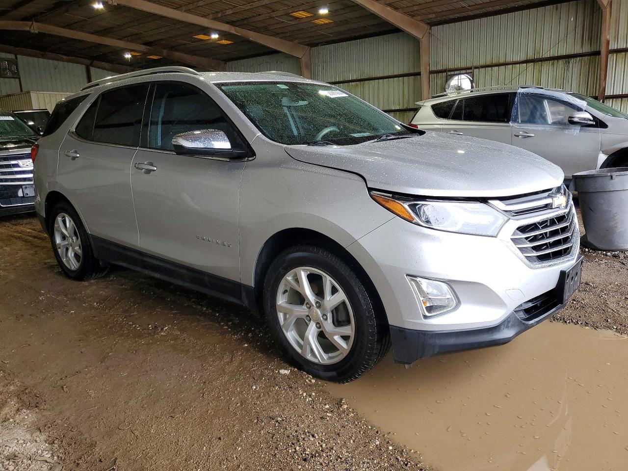 2018 CHEVROLET EQUINOX PREMIER photo 4