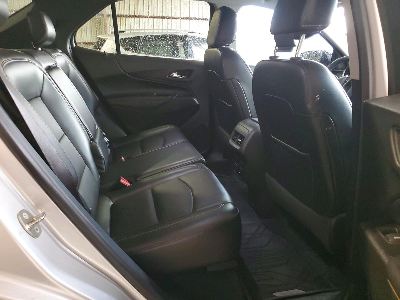 2018 CHEVROLET EQUINOX PREMIER photo 10