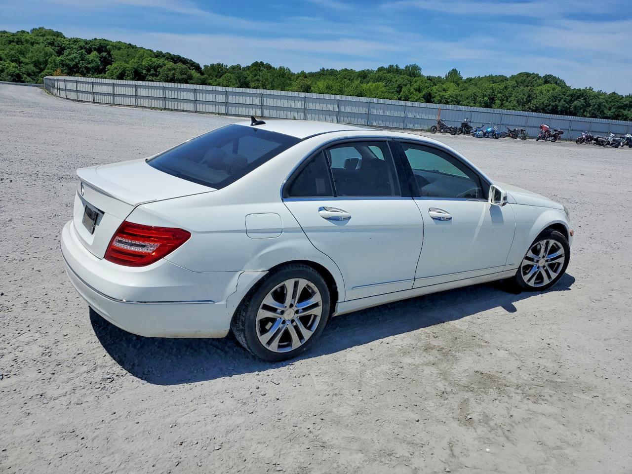 2013 MERCEDES-BENZ C 250 photo 5