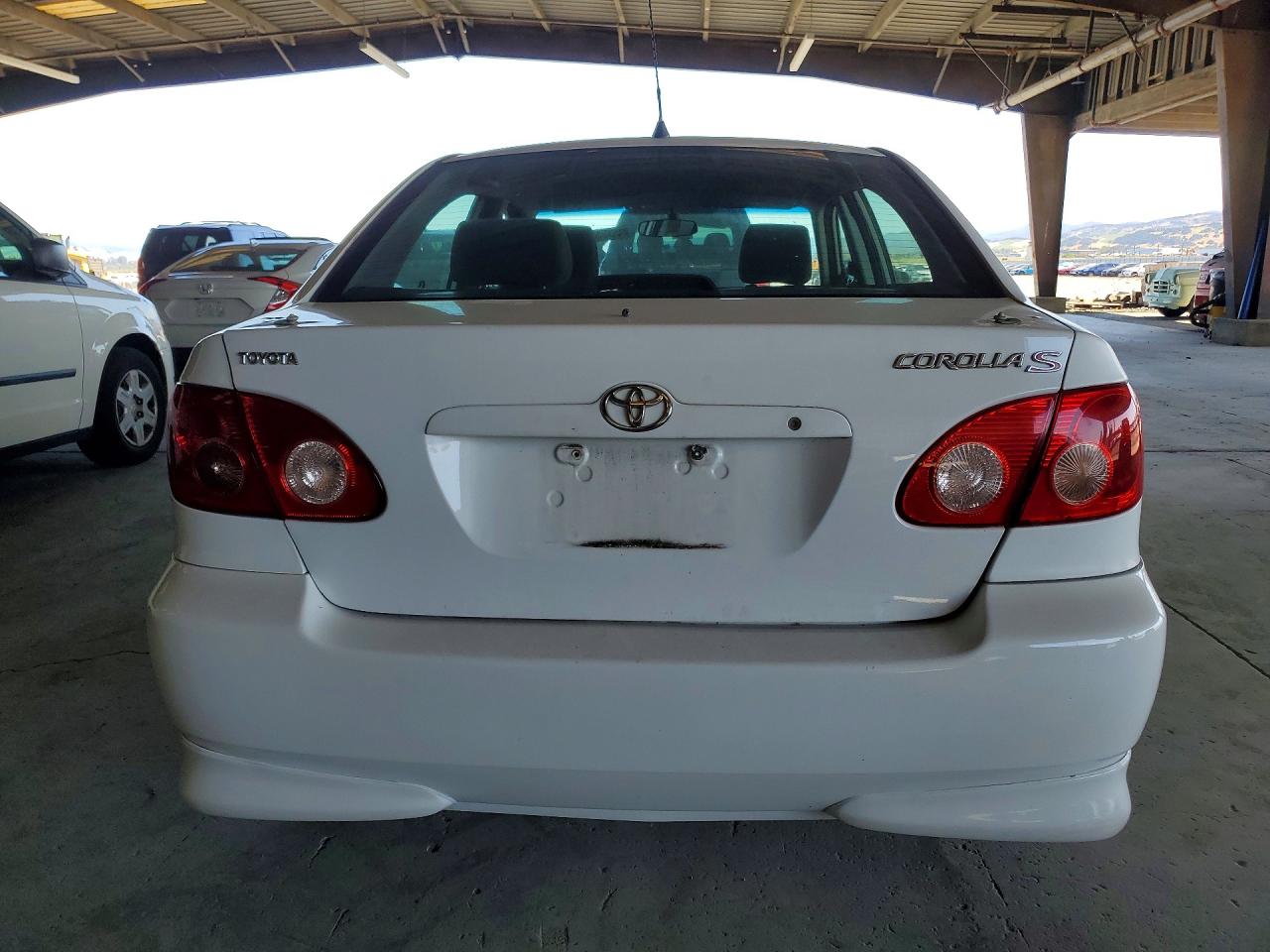 2005 TOYOTA COROLLA S photo 11