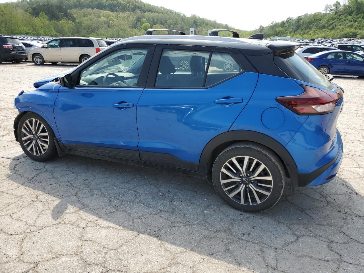 2023 NISSAN KICKS SV photo 4