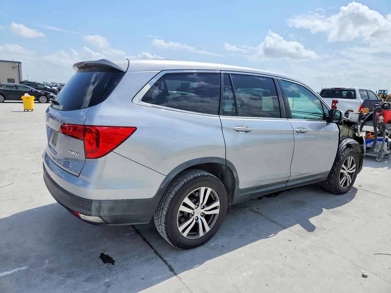 2016 HONDA PILOT EXL photo 7