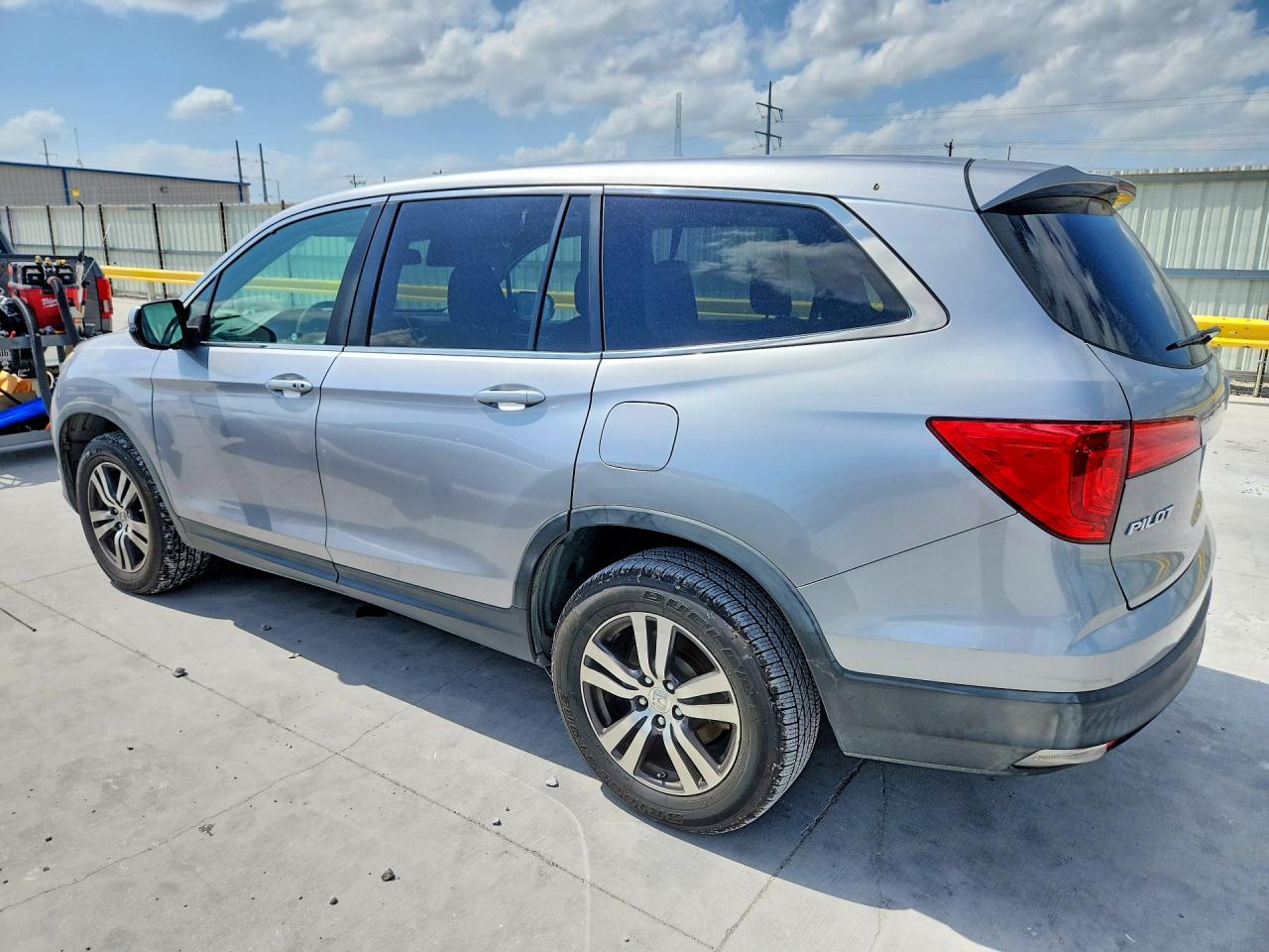 2016 HONDA PILOT EXL photo 4