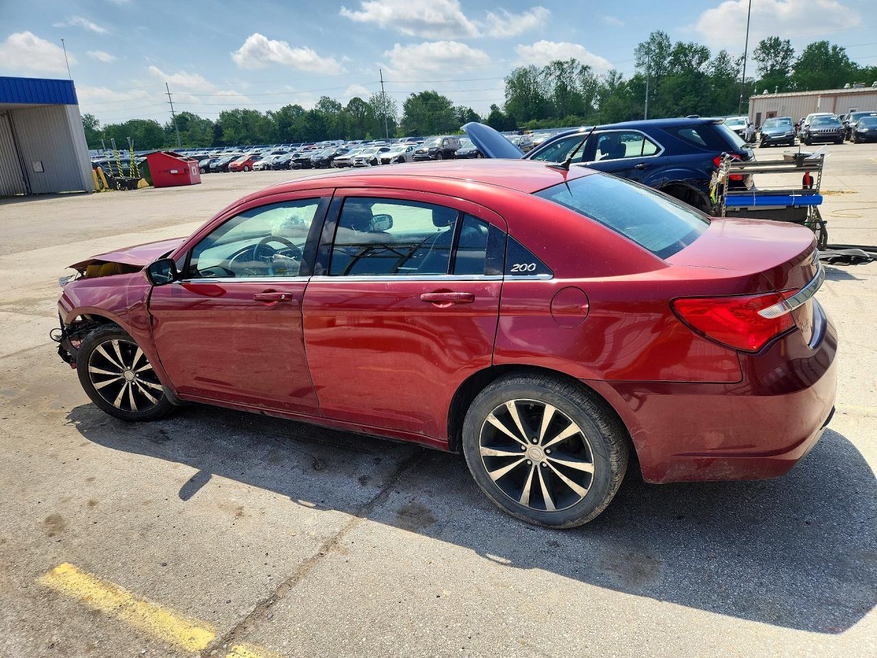 2013 CHRYSLER 200 LIMITED photo 2