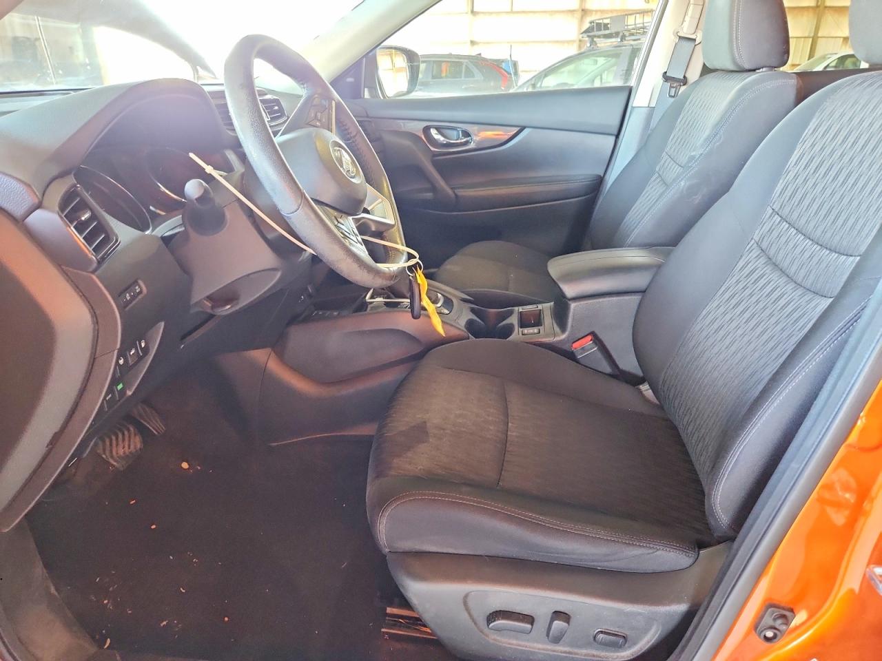 2020 NISSAN ROGUE SV photo 13