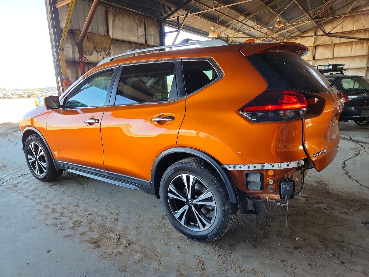 2020 NISSAN ROGUE SV photo 3