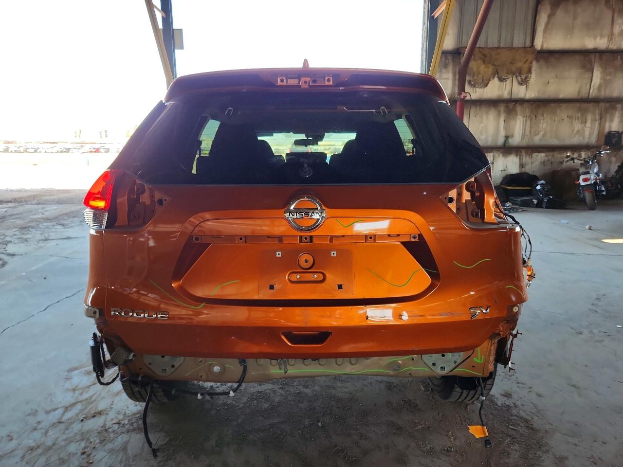 2020 NISSAN ROGUE SV photo 11
