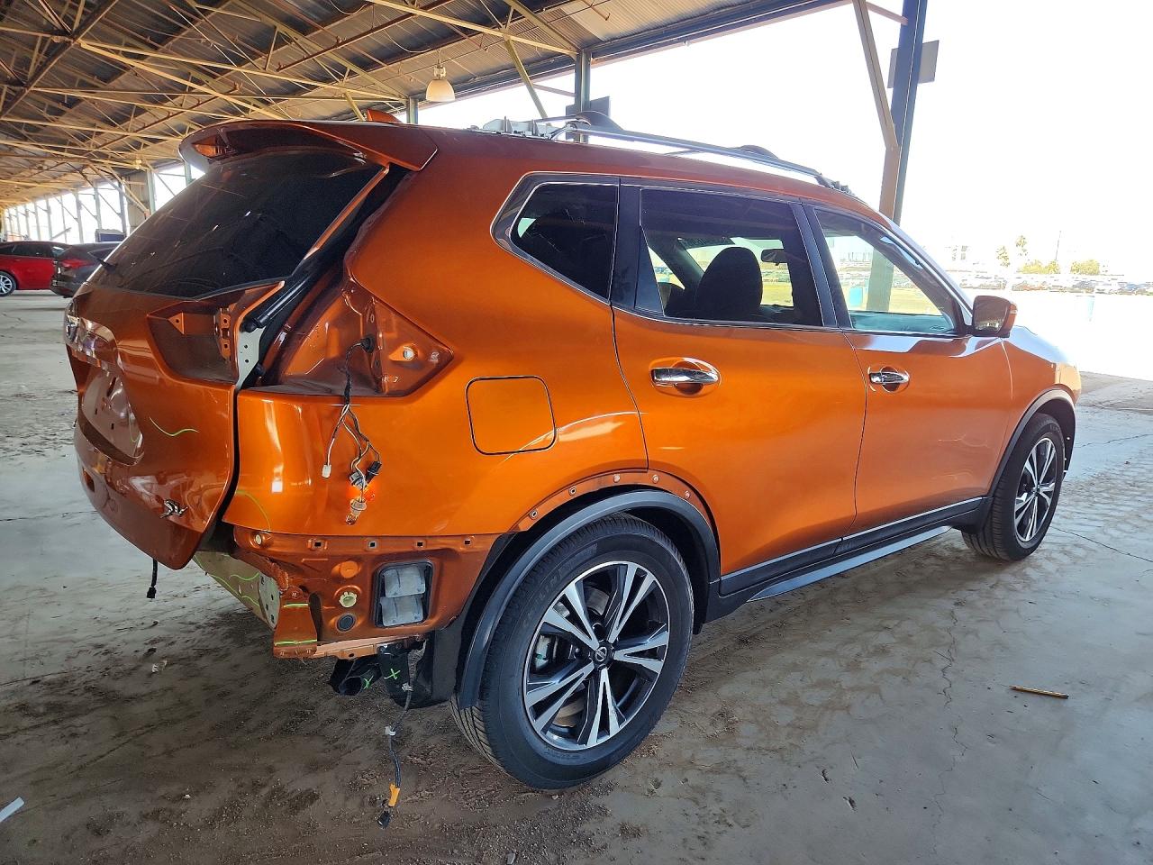 2020 NISSAN ROGUE SV photo 5