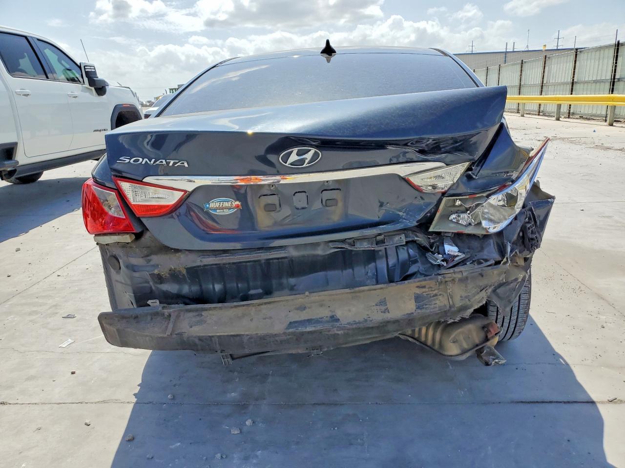 2012 HYUNDAI SONATA GLS photo 11
