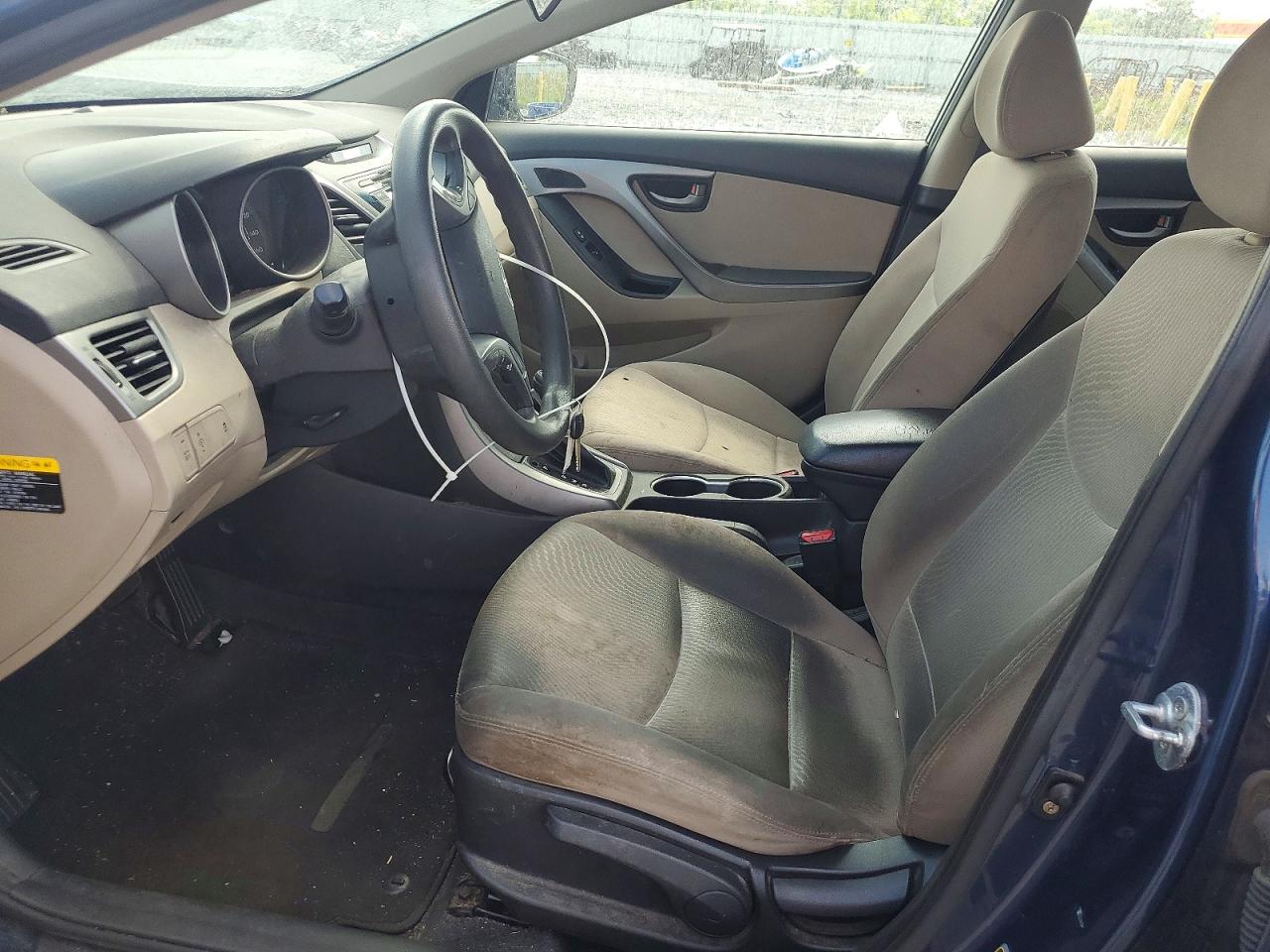 2015 HYUNDAI ELANTRA SE photo 13