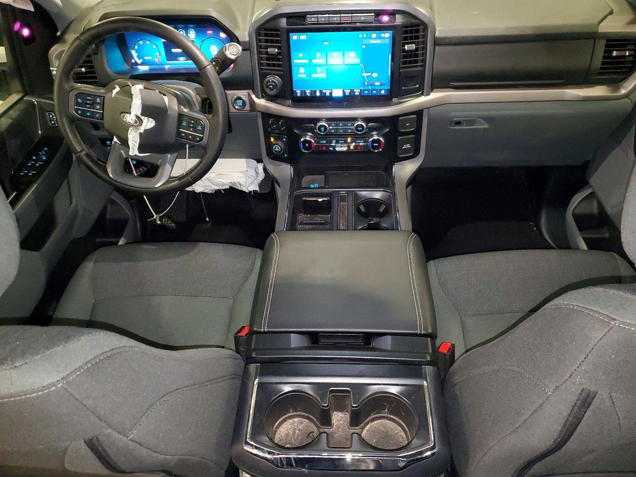 2024 FORD F150 XLT photo 8