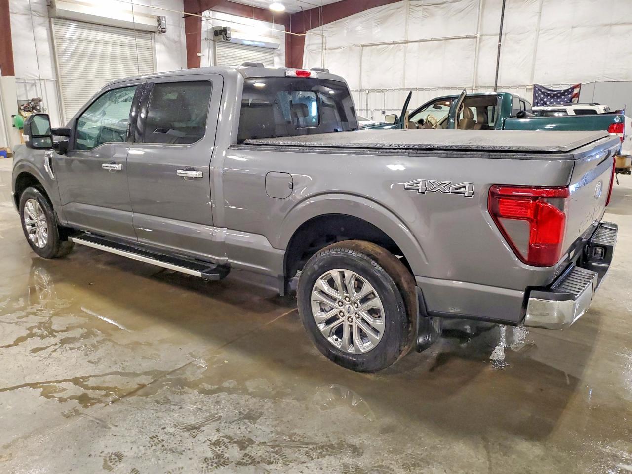 2024 FORD F150 XLT photo 2