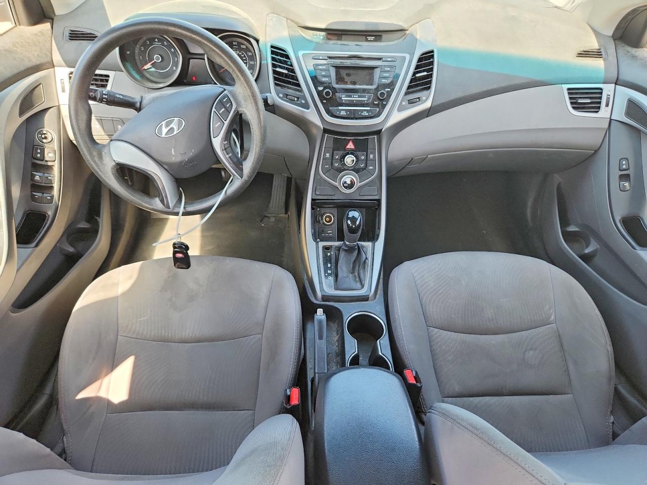 2016 HYUNDAI ELANTRA photo 22