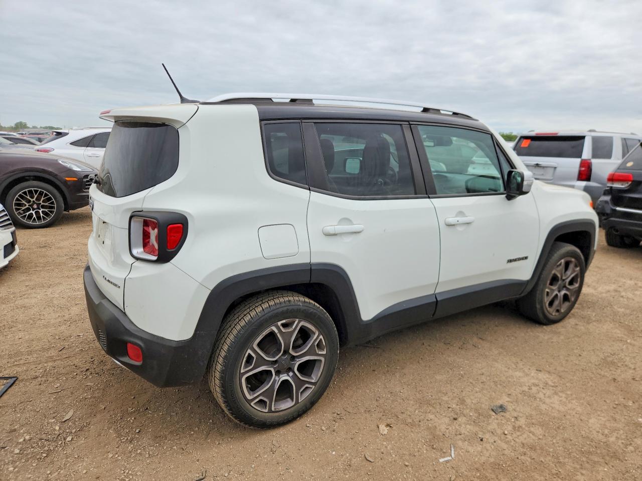 2015 JEEP RENEGADE LIMITED photo 7