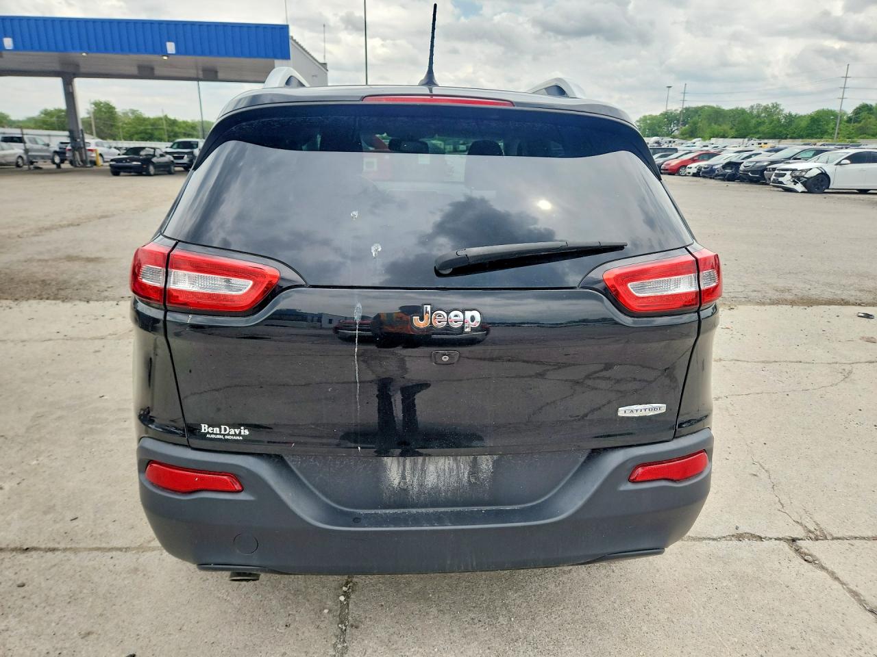 2015 JEEP CHEROKEE LATITUDE photo 11