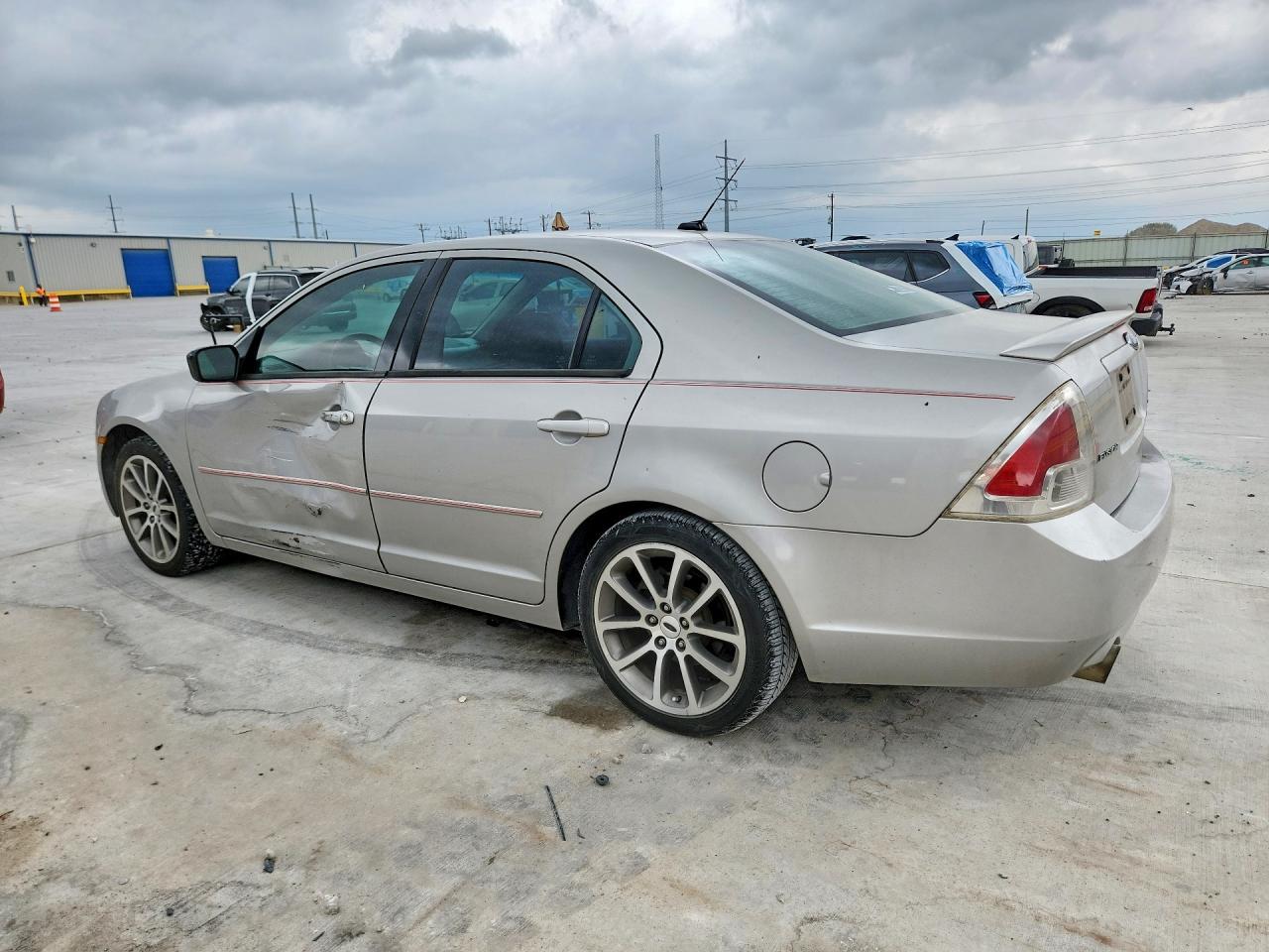 2008 FORD FUSION SE photo 4