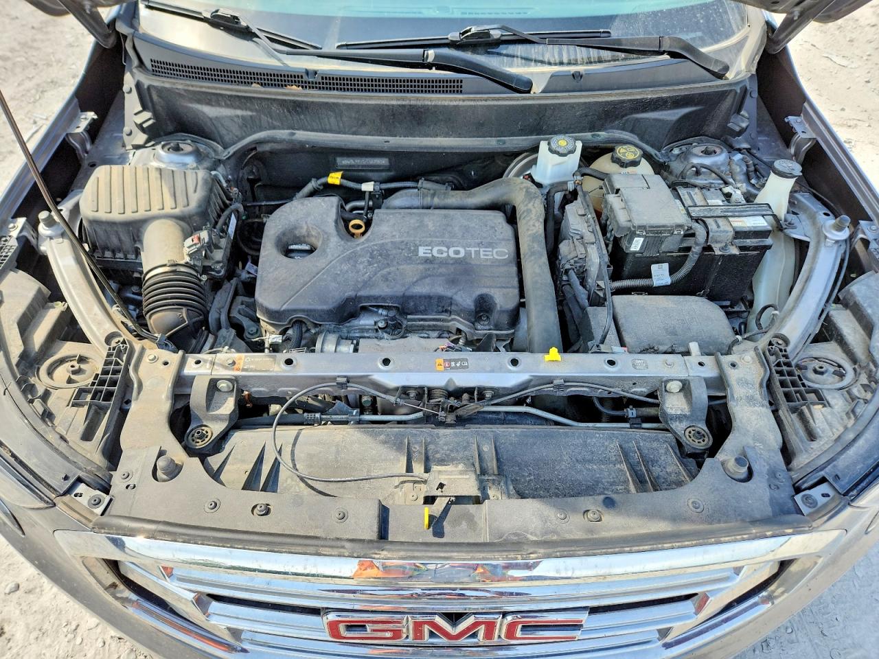 2018 GMC TERRAIN SLT photo 12