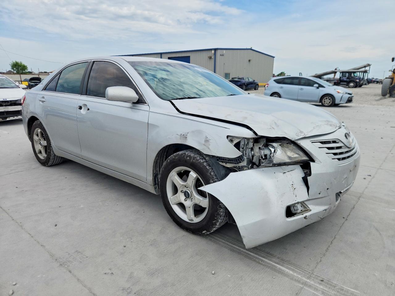 2009 TOYOTA CAMRY photo 10