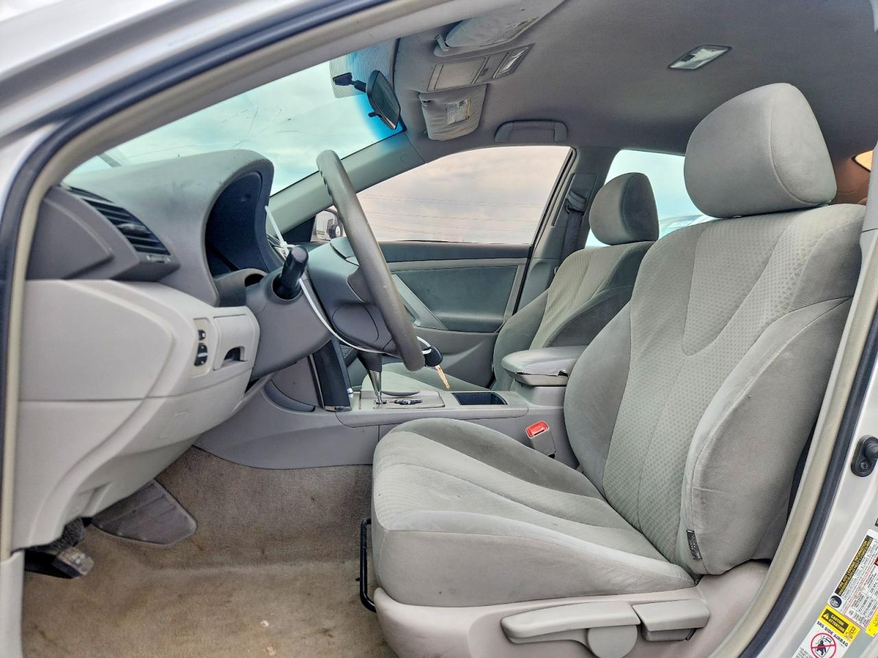 2009 TOYOTA CAMRY photo 19