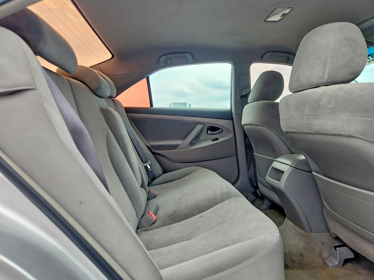 2009 TOYOTA CAMRY photo 28