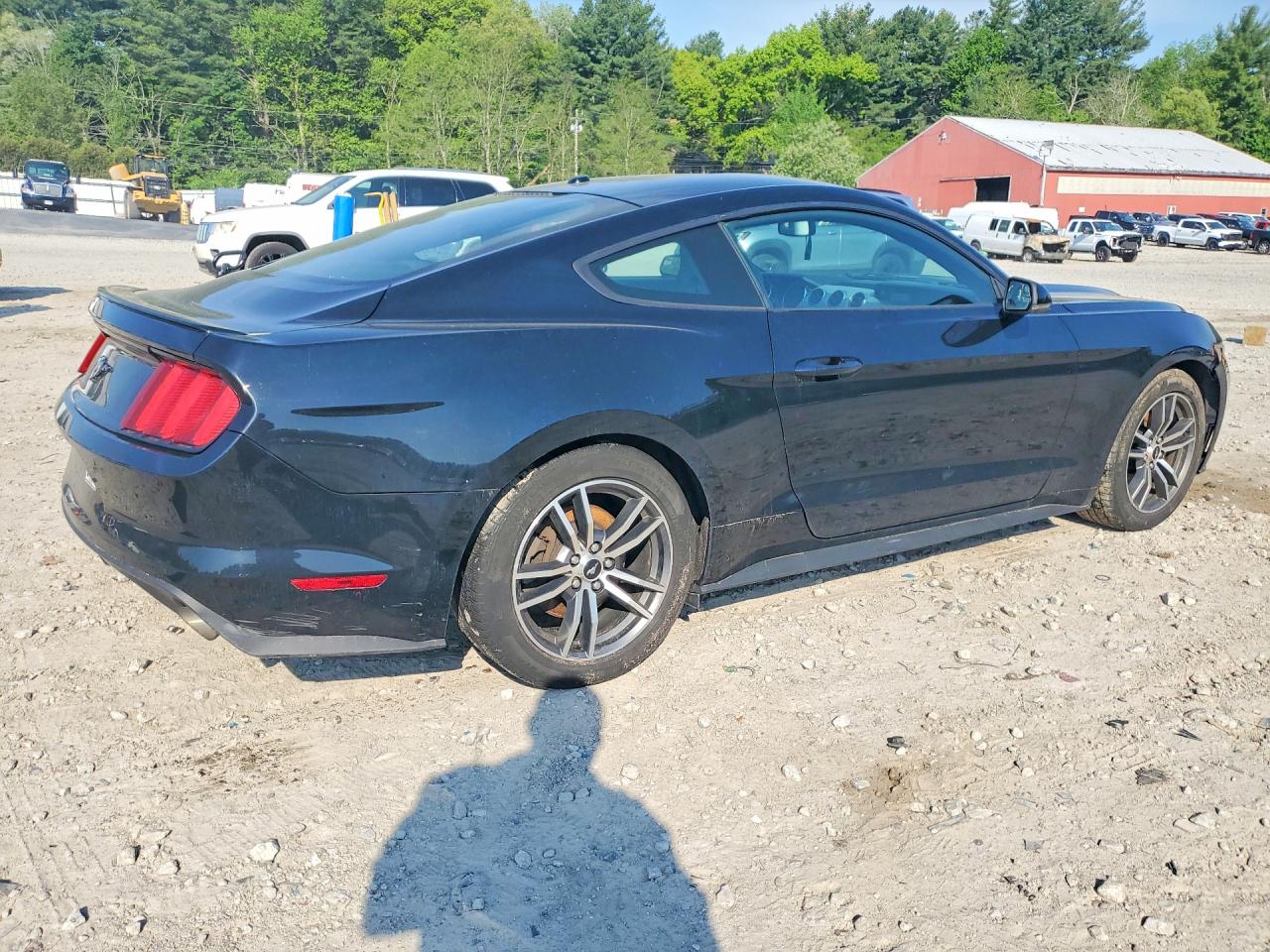 2017 FORD MUSTANG photo 7