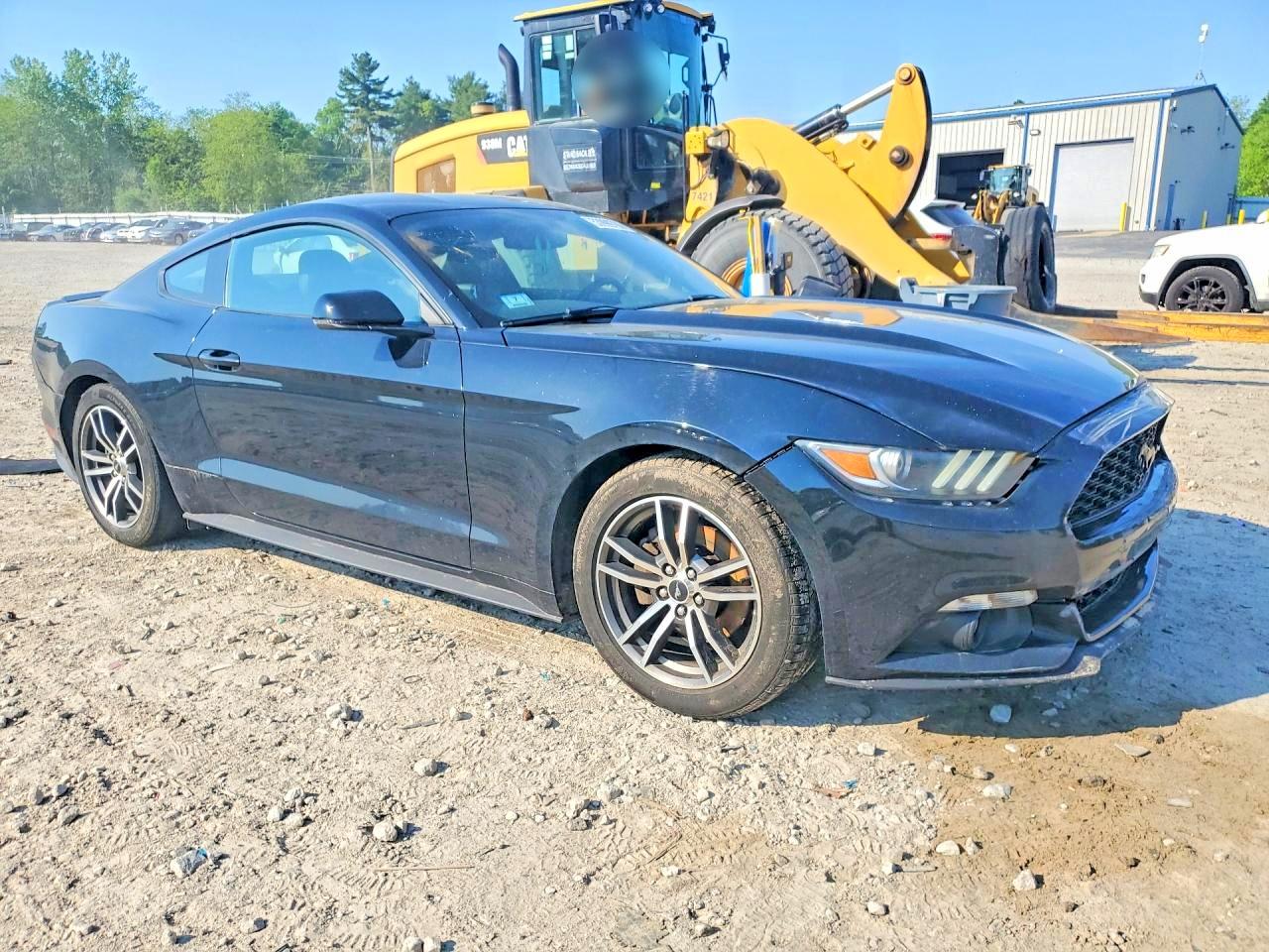2017 FORD MUSTANG photo 10