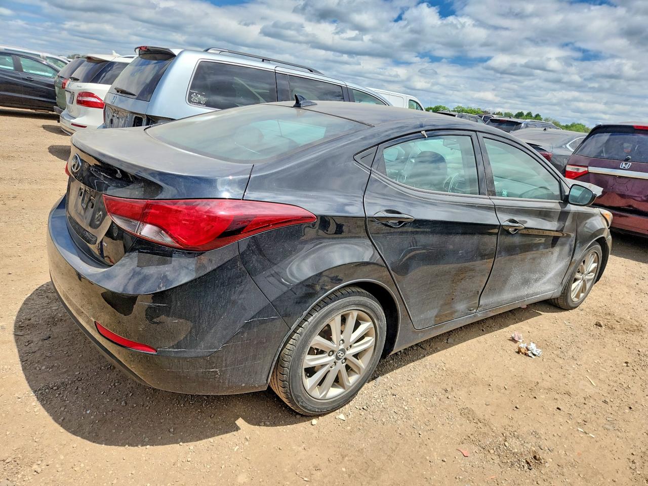 2015 HYUNDAI ELANTRA SE photo 5