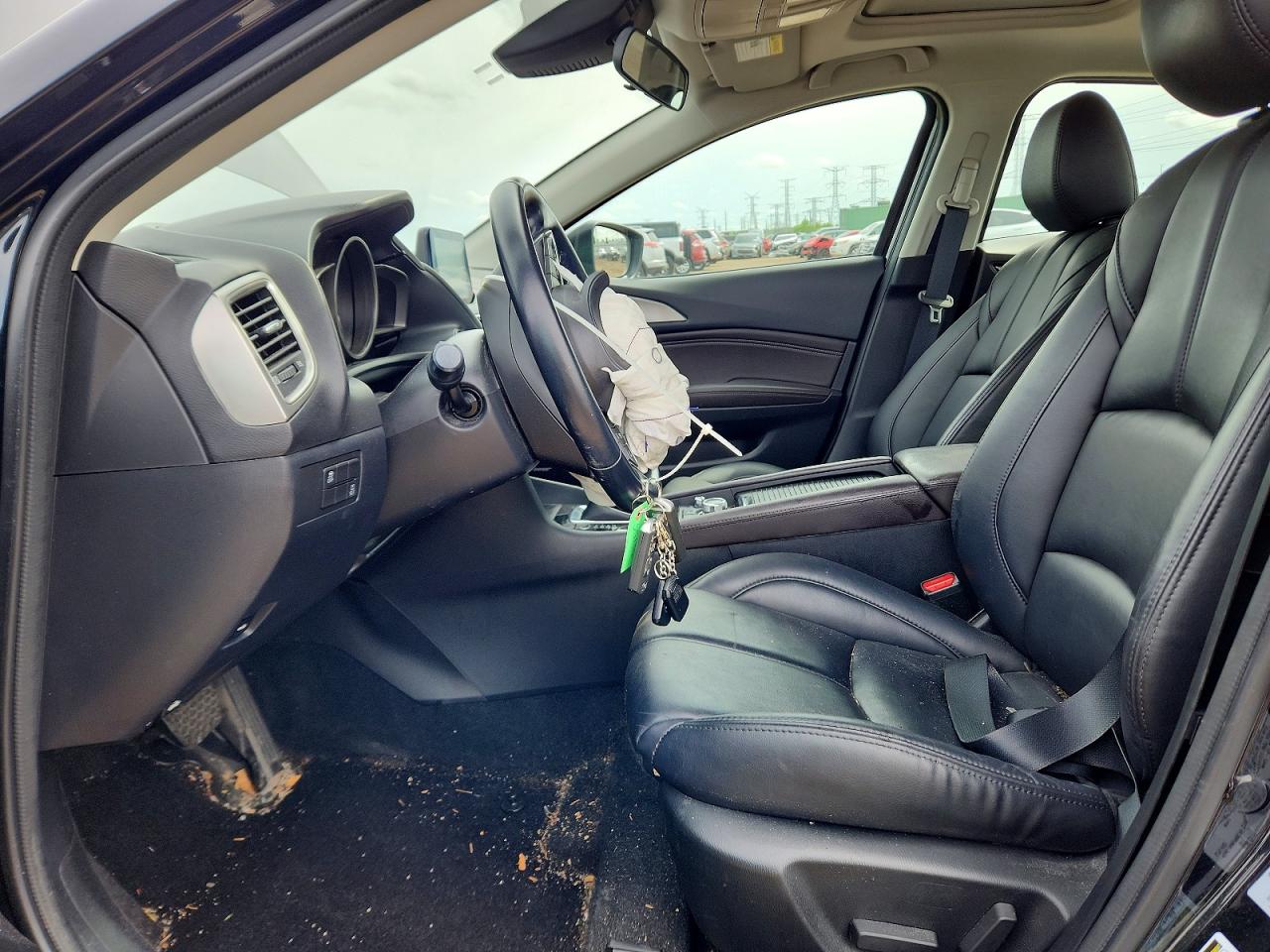 2018 MAZDA 3 TOURING photo 13