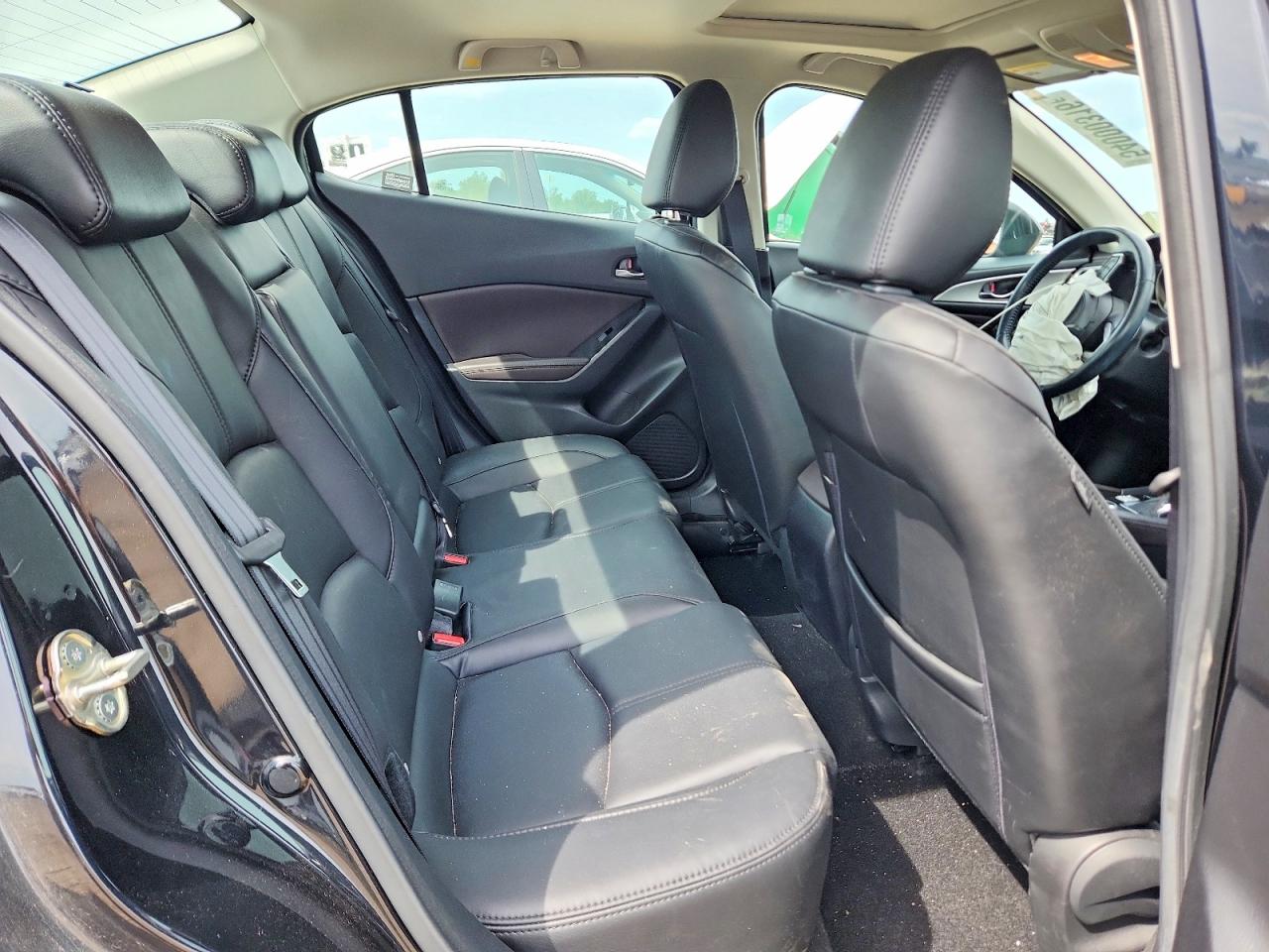 2018 MAZDA 3 TOURING photo 19