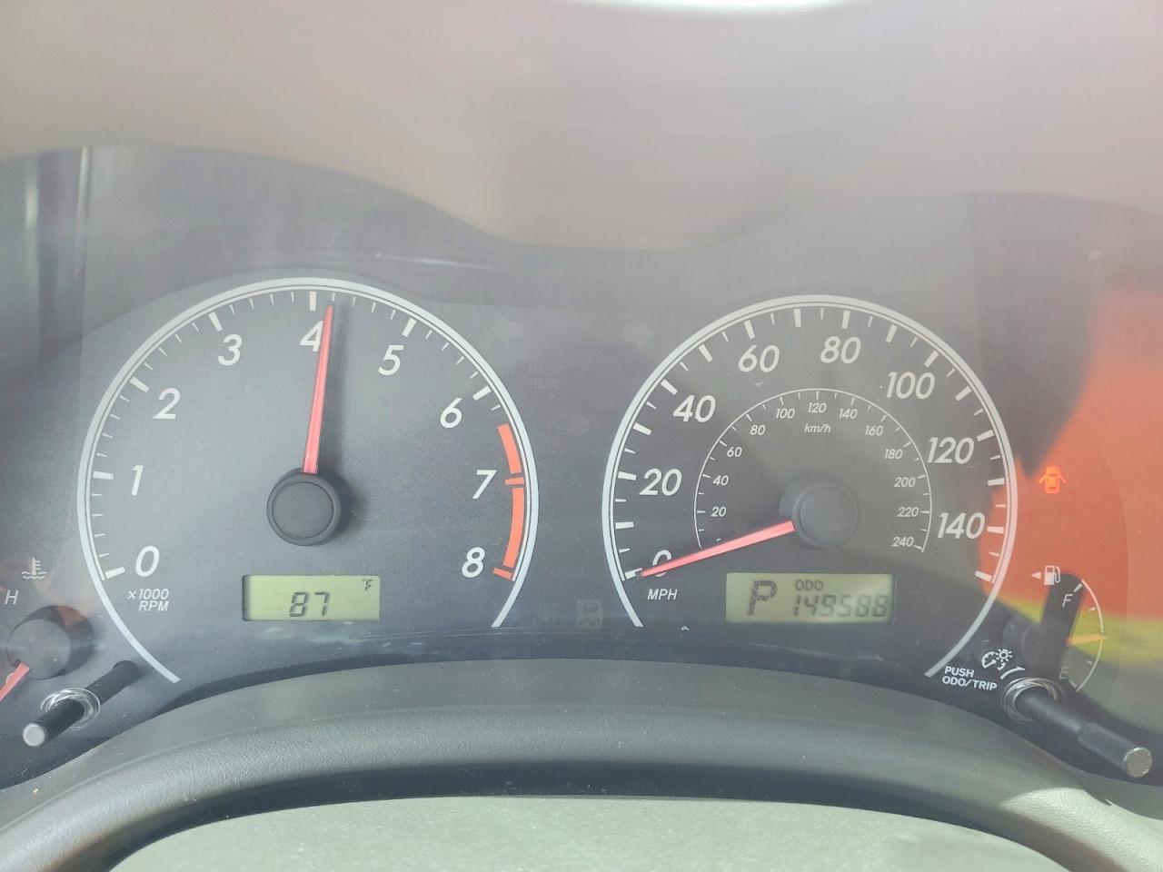 2010 TOYOTA COROLLA LE photo 25