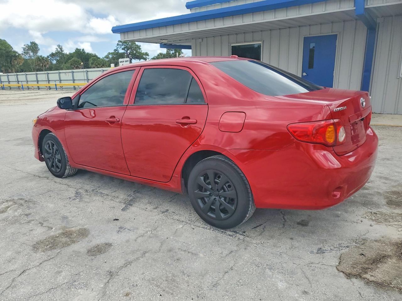 2010 TOYOTA COROLLA LE photo 4