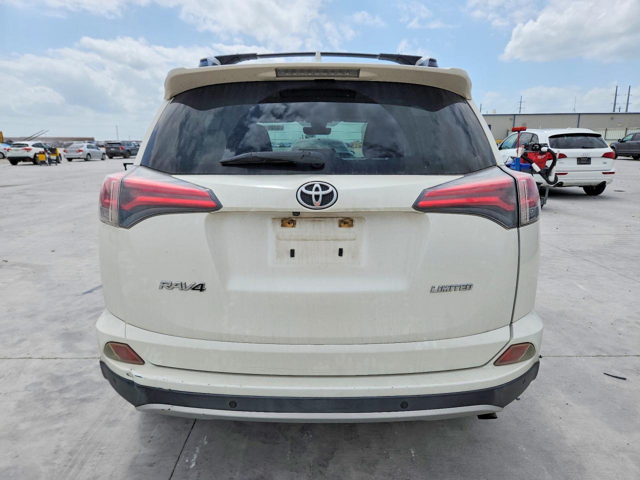 2016 TOYOTA RAV4 LIMITED photo 11