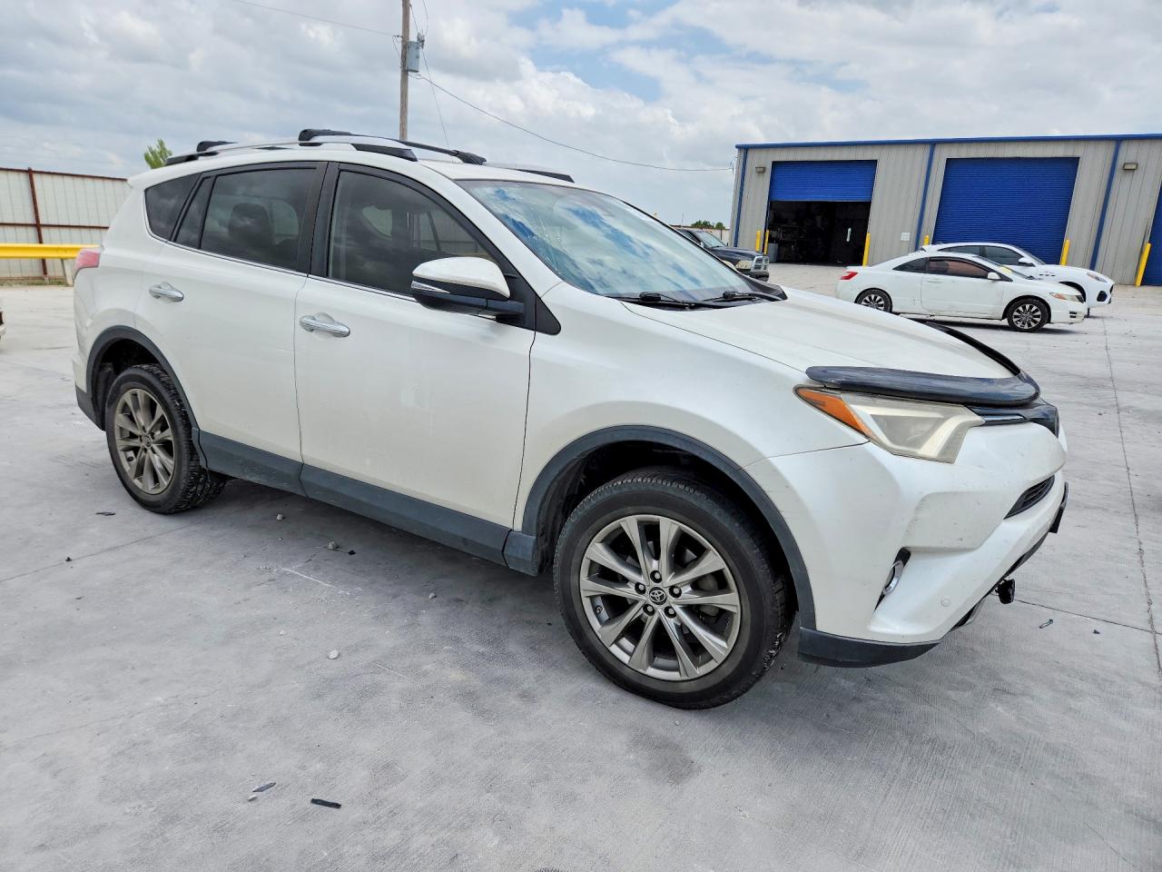 2016 TOYOTA RAV4 LIMITED photo 7