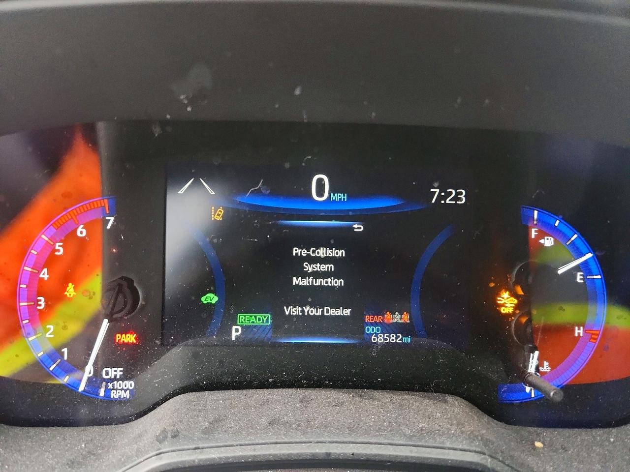 2022 TOYOTA COROLLA LE photo 17