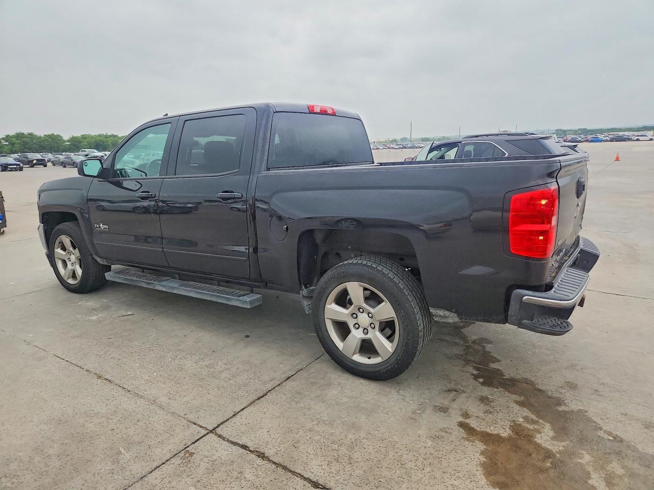 2017 CHEVROLET SILVERADO C1500 LT photo 3