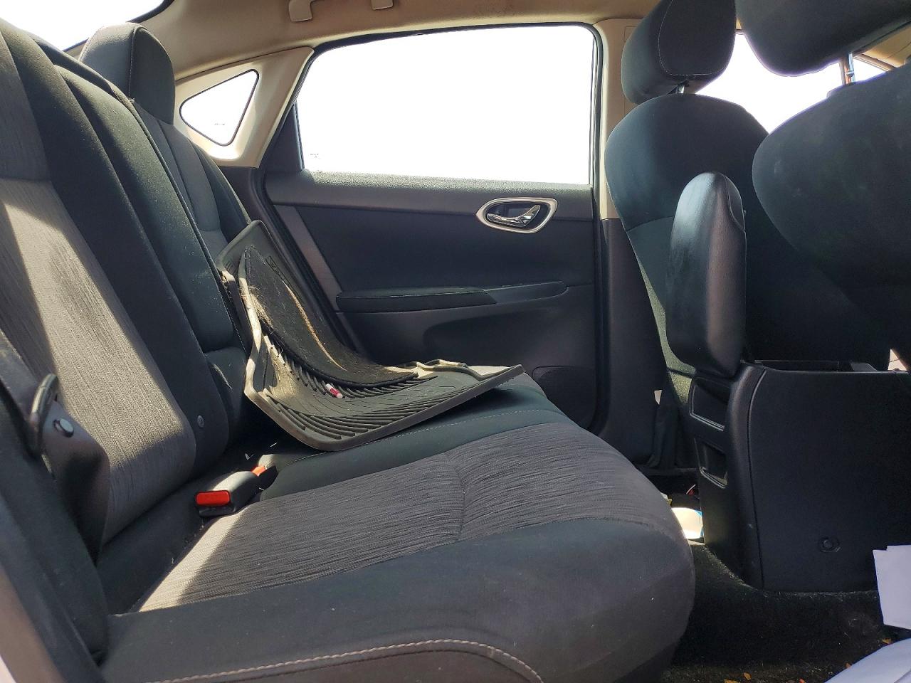 2015 NISSAN SENTRA SV photo 10