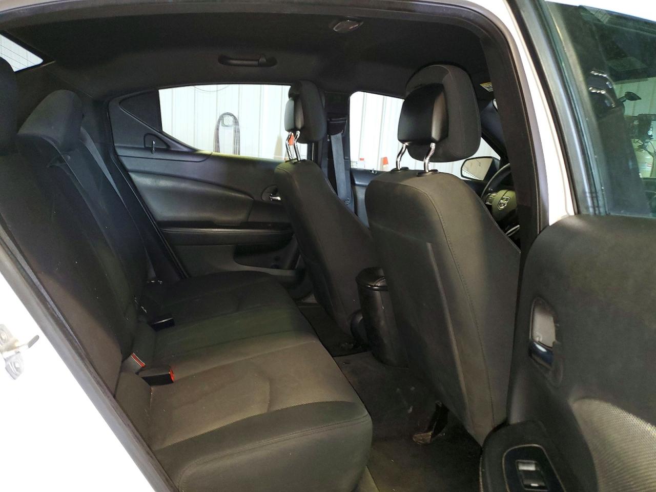 2013 DODGE AVENGER SE photo 28