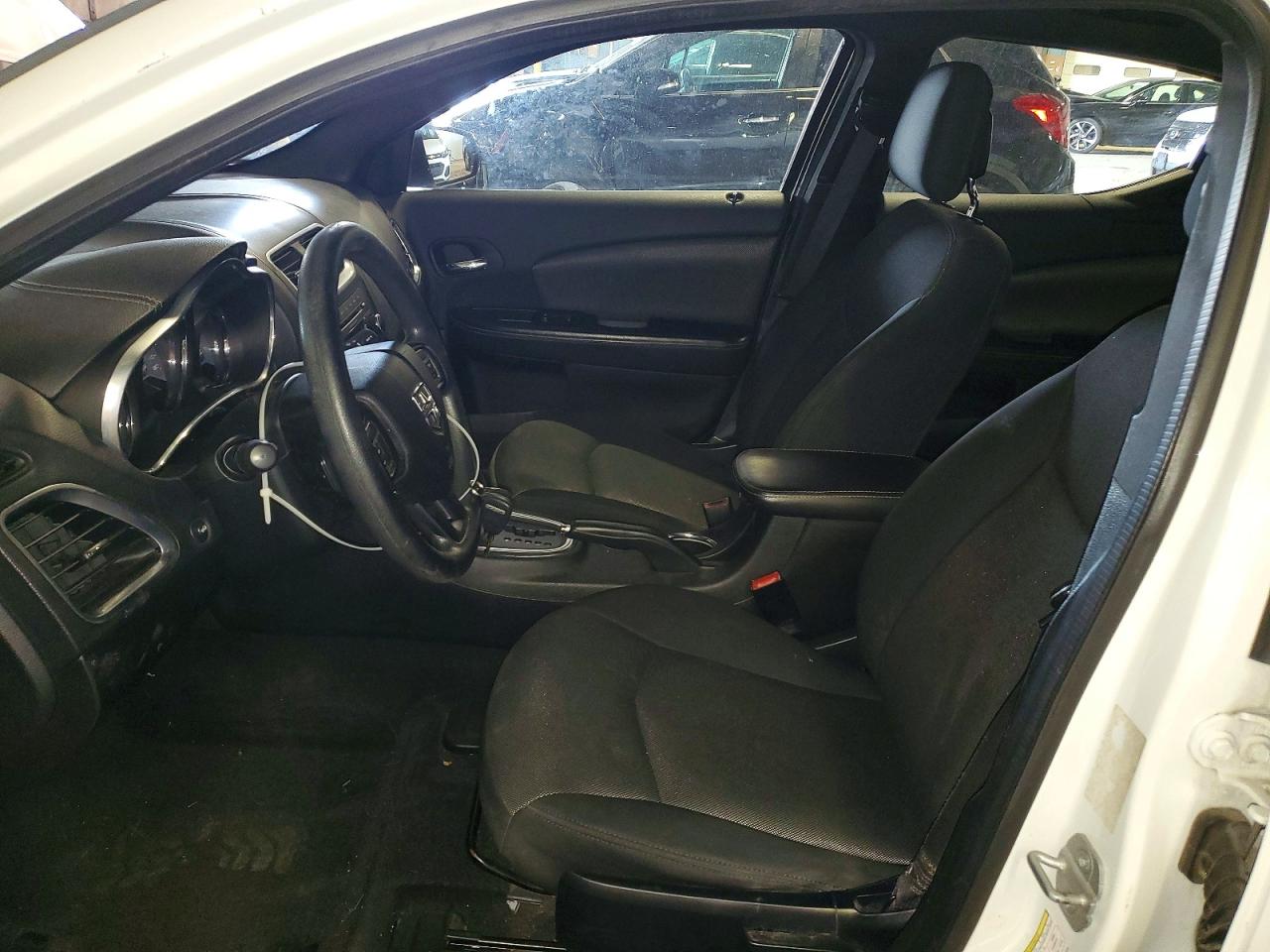 2013 DODGE AVENGER SE photo 19