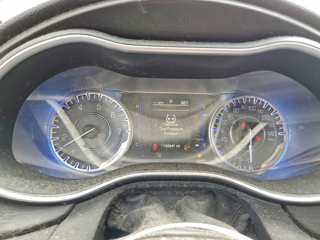 2015 CHRYSLER 200 LIMITED photo 9